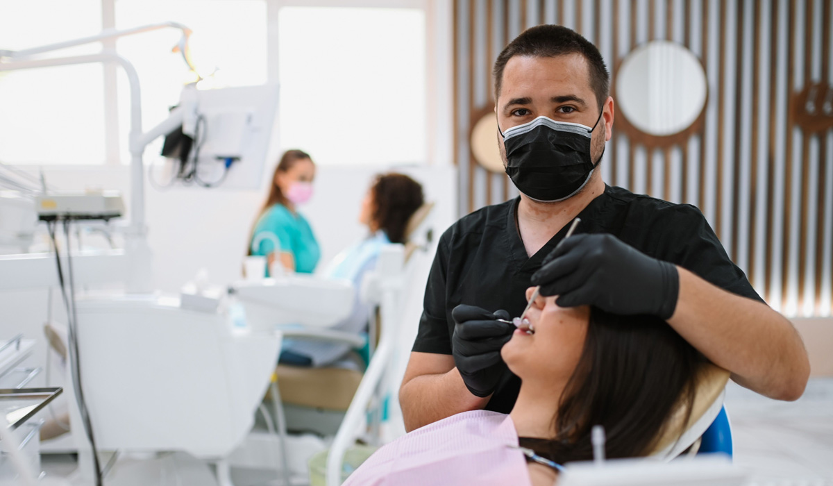 Apikotomija: Precizna Hirurgija za Spas Vašeg Zuba