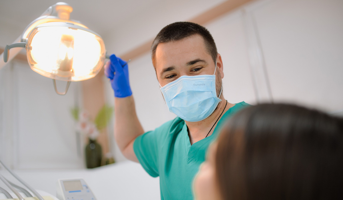 All-on-4 zubni implanti – fiksni osmeh u samo jednom danu